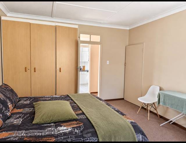 1 BEDROOM PROPERTY TO RENT IN SELCOURT